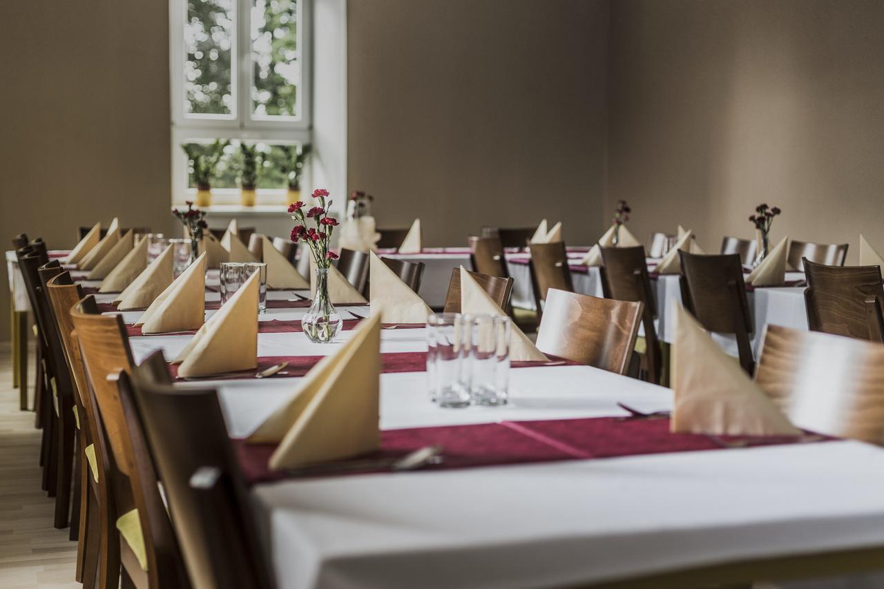 Hotel Rokiten Moravsky Krumlov Luaran gambar