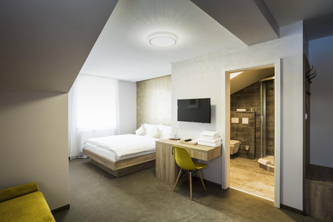 Hotel Rokiten Moravsky Krumlov Luaran gambar